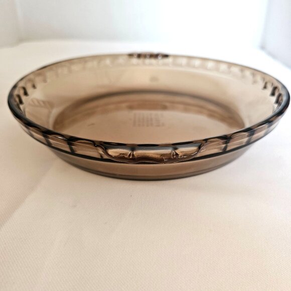 Pyrex Visions Amber Glass Fluted Pie Pan #229 crimped brown deep dish plate 10" - Picture 4 of 12